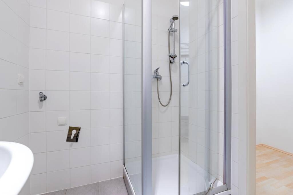 Cozy Studio Apartment Located In Vienna'S Vibrant City Center Exterior photo